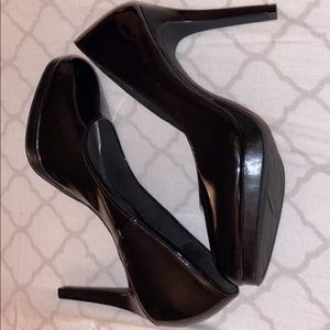 black fioni pumps